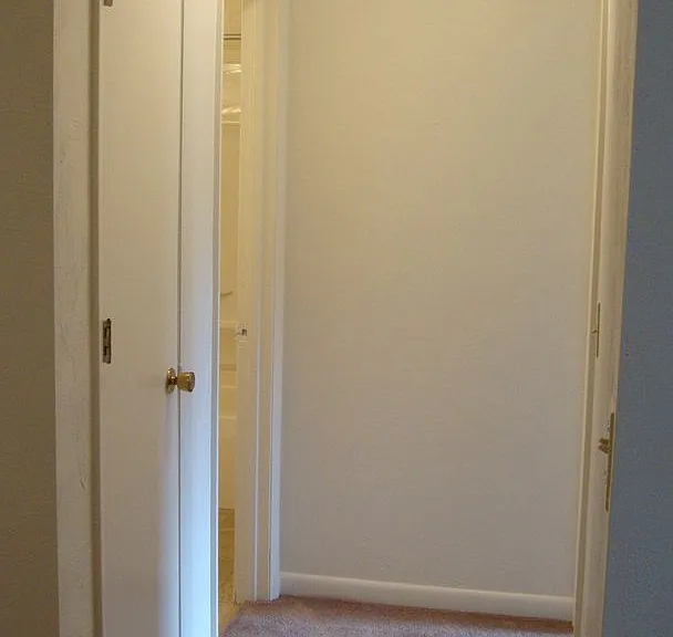 609 Clay St SE — Photo 9