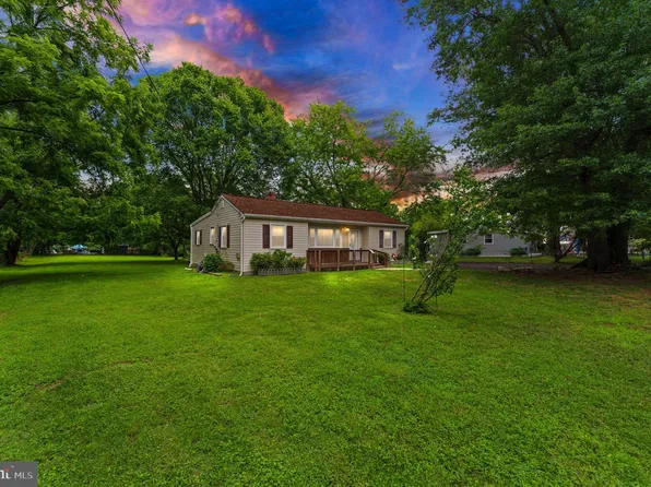 8924 June St, Manassas, VA 20111