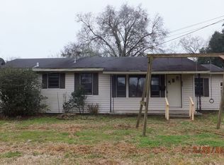 709 E Sanders St, Gonzales, LA 70737