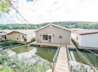 31 Dock Ln, Perryville, TN 38363
