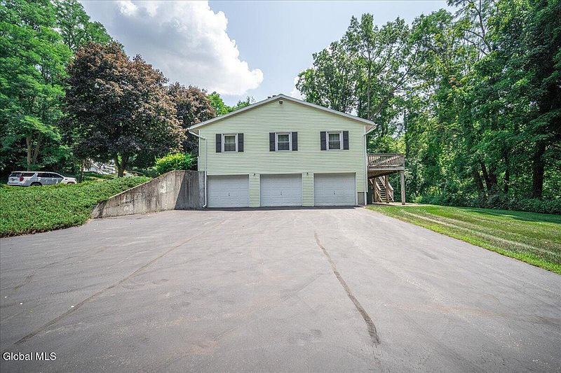 3rd image of 47 Rolling Brook Drive