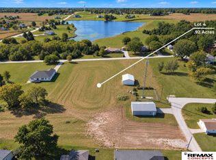 826 9th St, Adams, NE 68301