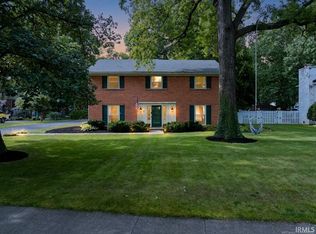2705 W Twickingham Dr, Muncie, IN 47304
