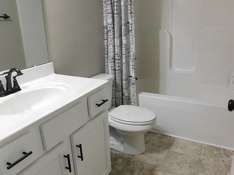 204 Shepherds Field Dr — Photo 9