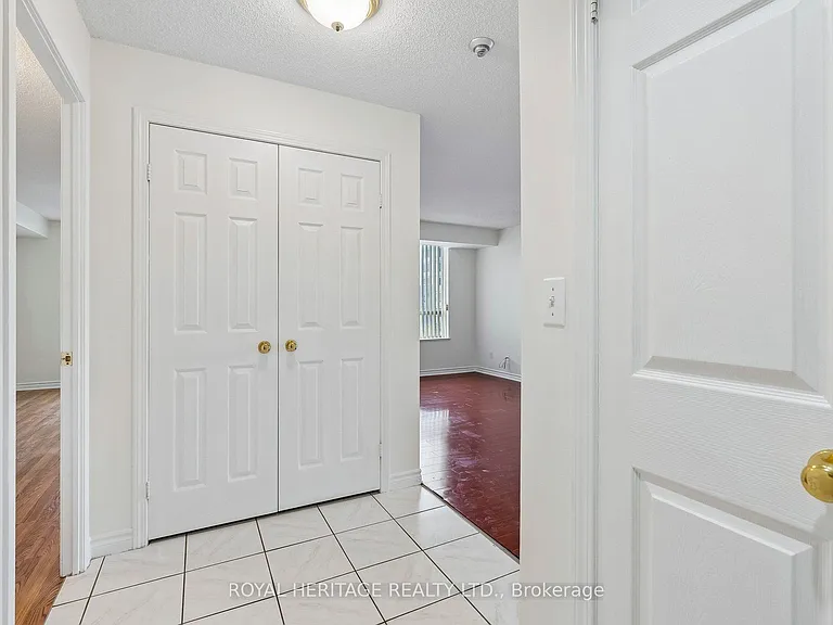 5039 Finch Ave E #703 — Photo 9