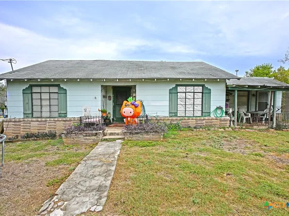 411 S Live Oak Ave, New Braunfels, TX 78130
