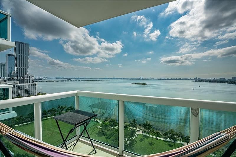 1st image of 1800 N Bayshore Dr APT 2103