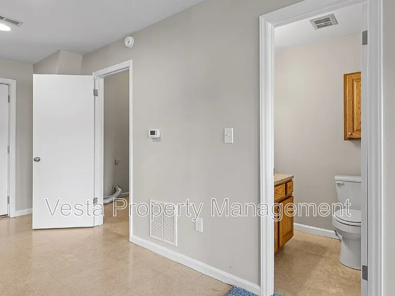 588 Ray Hill Rd #A — Photo 37