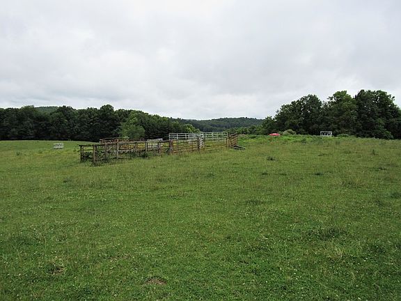 4th image of 5617 Danville Pike