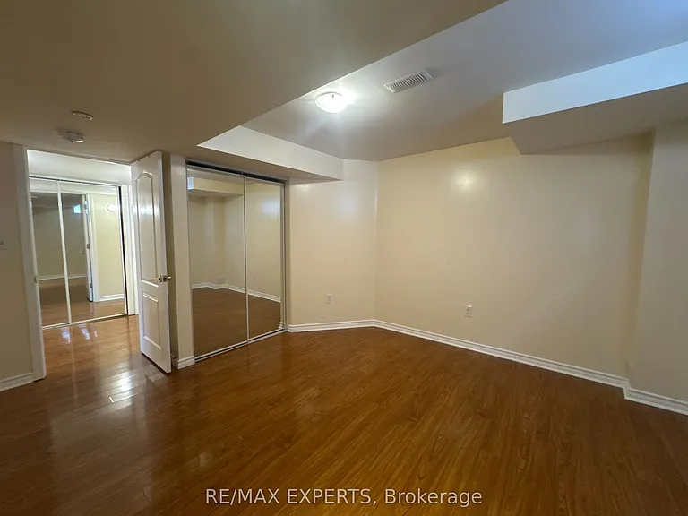 5 Cadillac Cres #BASEMENT — Photo 12