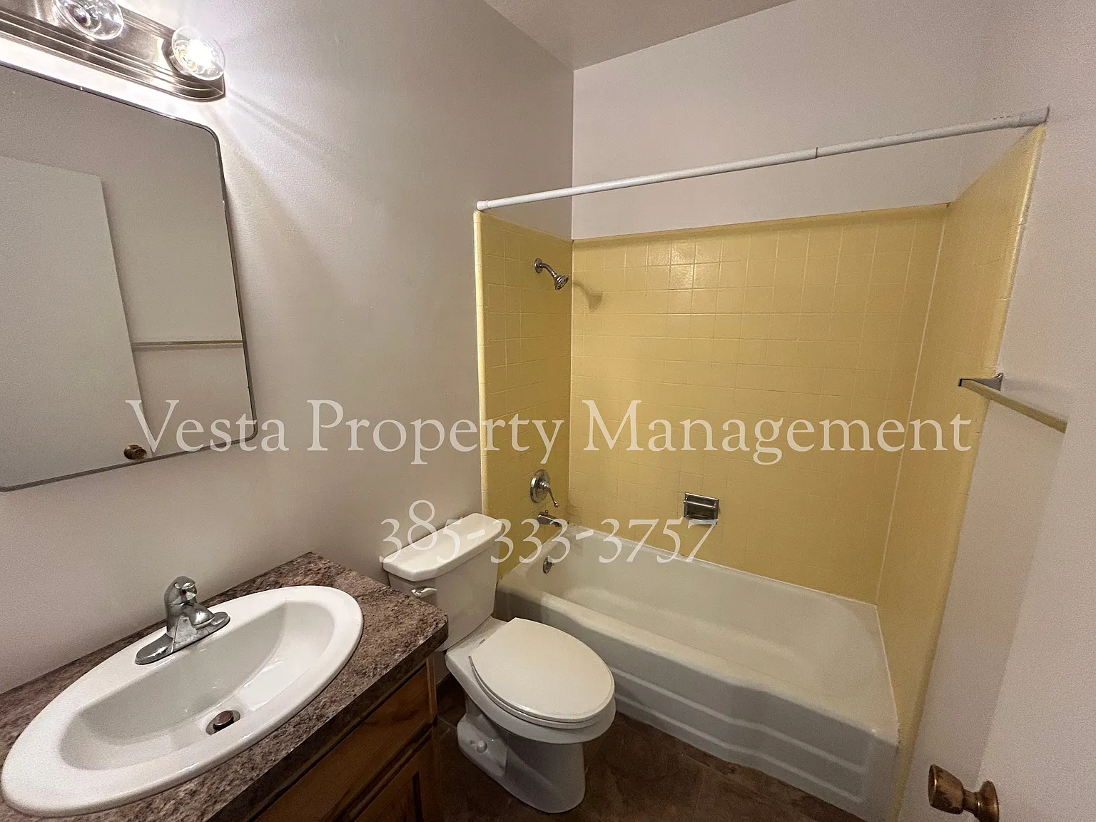 2 bed, 860 sqft, $845 — Photo 2