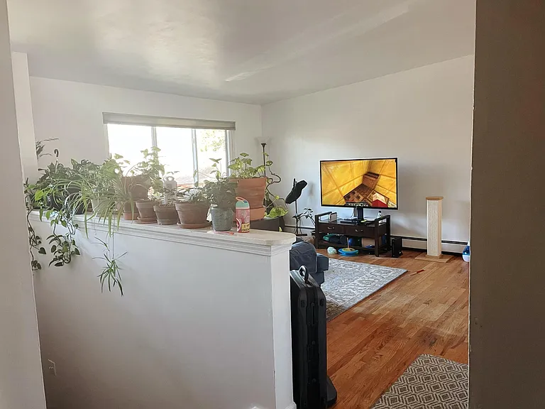 543 Ventura Ct — Photo 6