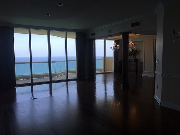 4th image of 17885 Collins Ave APT 3903