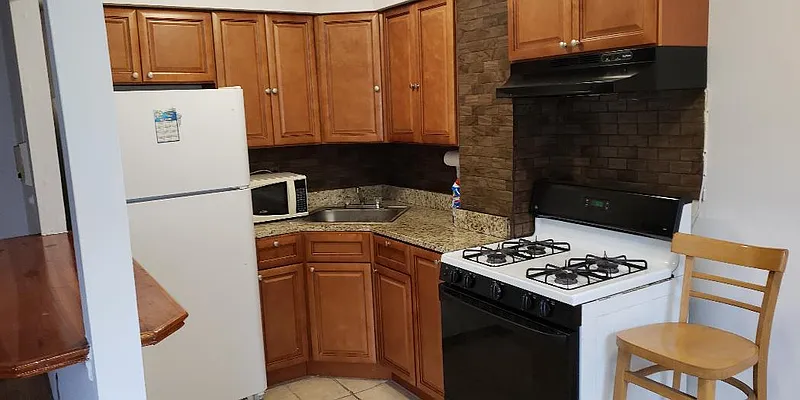 Rented by US # 1 Realty | media 10