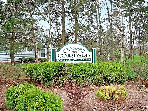 4th image of 265 Edgeware Ct