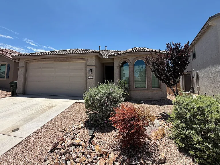 1864 Brookshire Dr — Photo 1