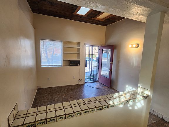 5th image of 2618 Garfield Ave SE