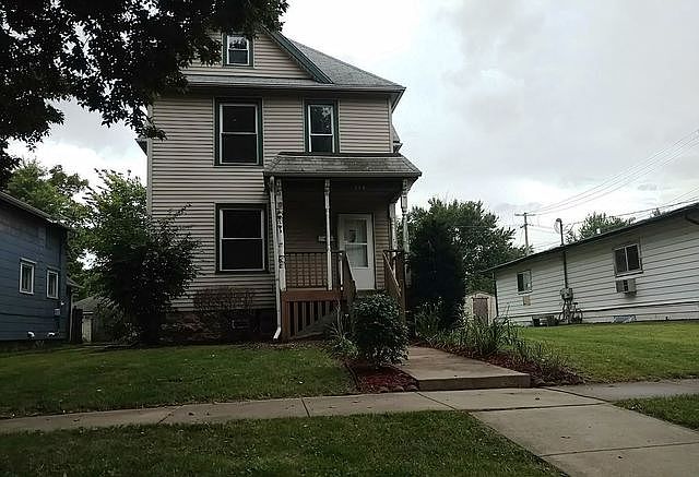 1st image of 548 Woodlawn Ave