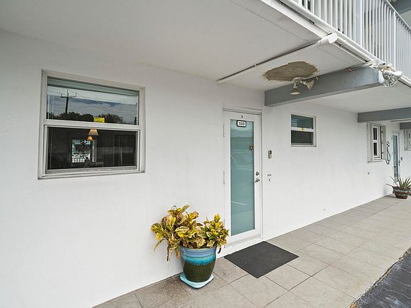 2nd image of 1444 SE 15th Ct APT 103