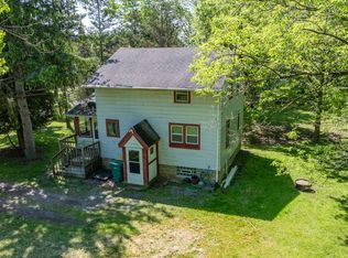 77 Fairview Rd, Scottsville, NY 14546