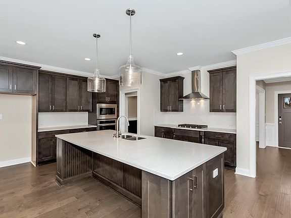 3rd image of 308 Anna Dora Way