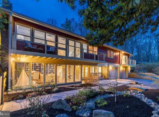 8042 Park Overlook Dr, Bethesda, MD 20817