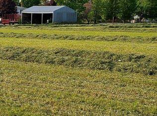 520 Buckfield Rd, Hebron, ME 04238