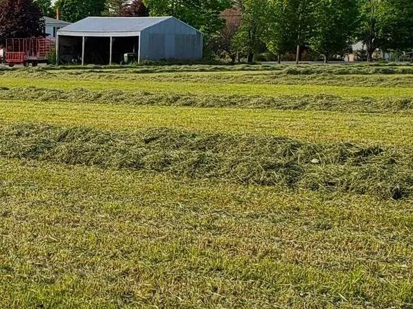 520 Buckfield Road, Hebron, ME 04238