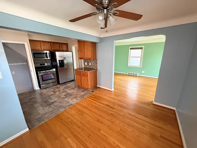15549 Angelique Ave — Photo 5