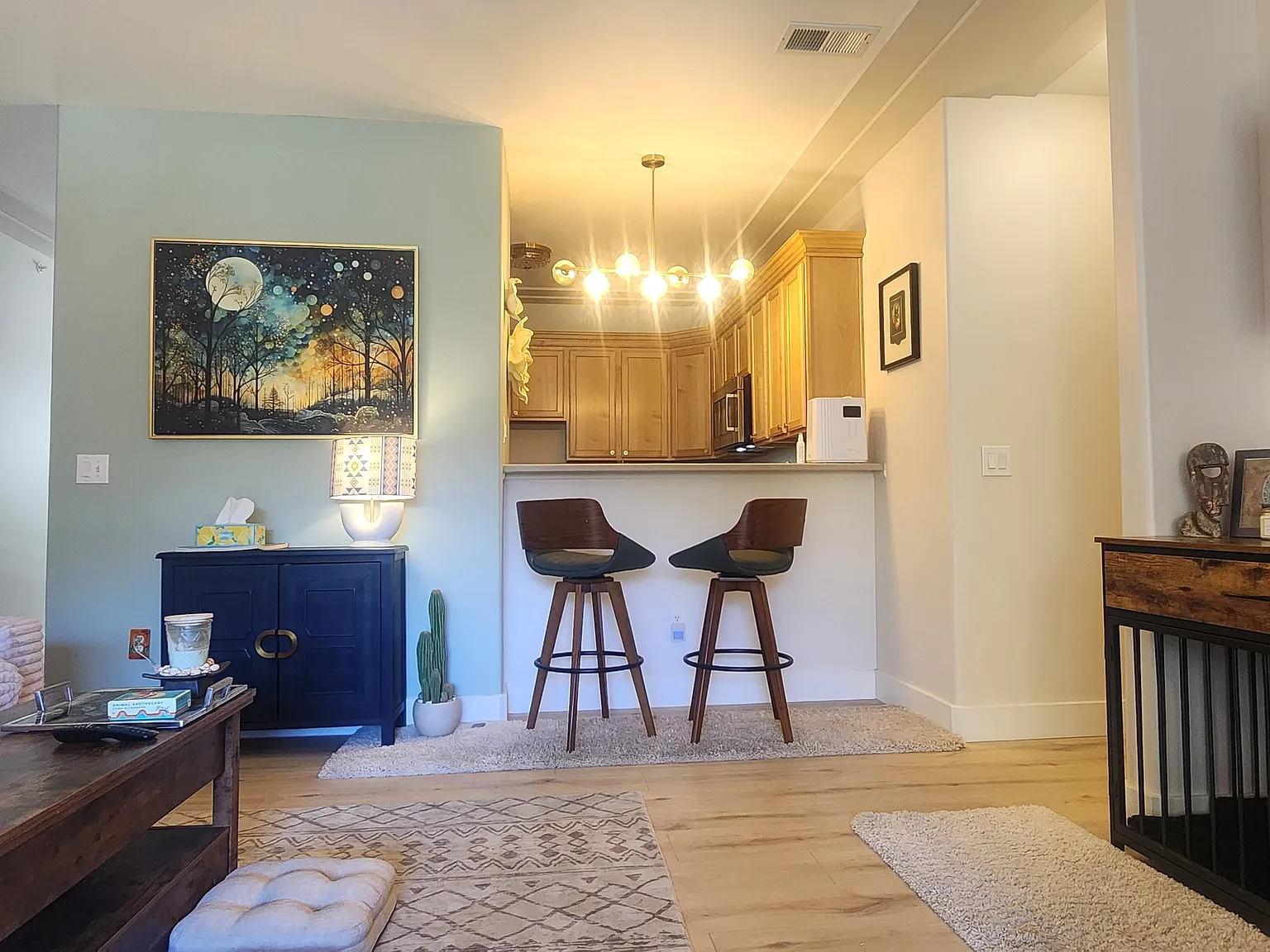 1 bed, 1600 sqft, $2,200 — Photo 3