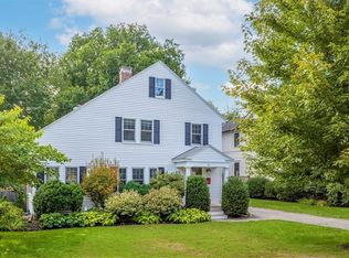 22 Cavanaugh Rd, Wellesley, MA 02481