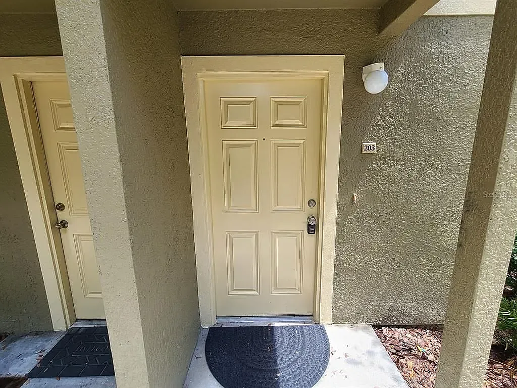 3 bed, 1278 sqft, $1,775 — Photo 2
