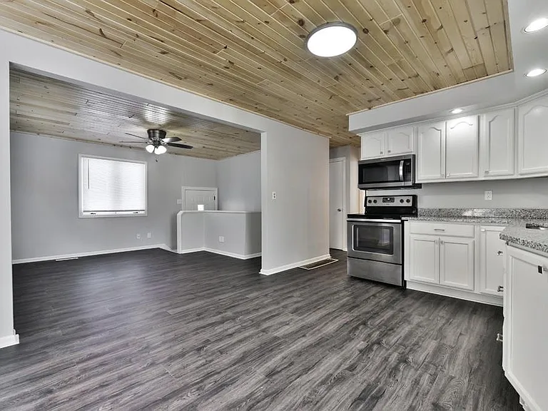 5509 N St — Photo 3