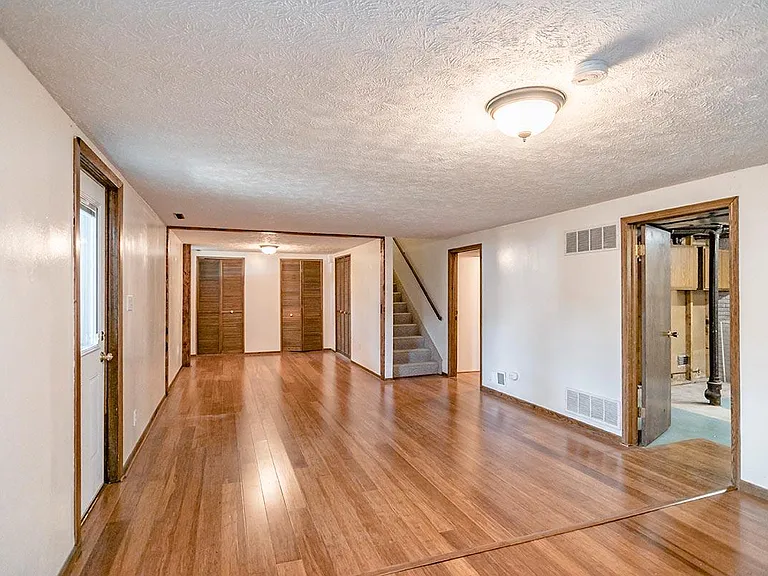 4010 Teri Ln — Photo 17
