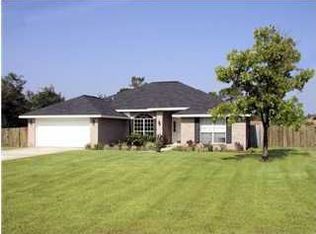 1894 Bayou Dr, Navarre, FL 32566