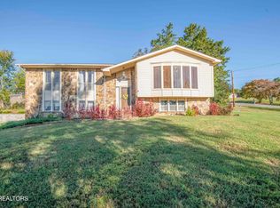 104 Scenic View Dr, Corryton, TN 37721
