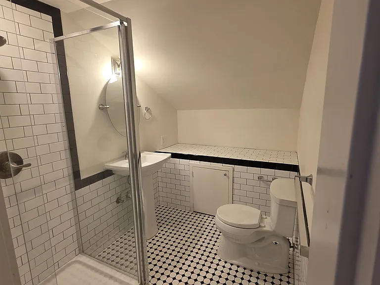 1432 S Gary Ave — Photo 29