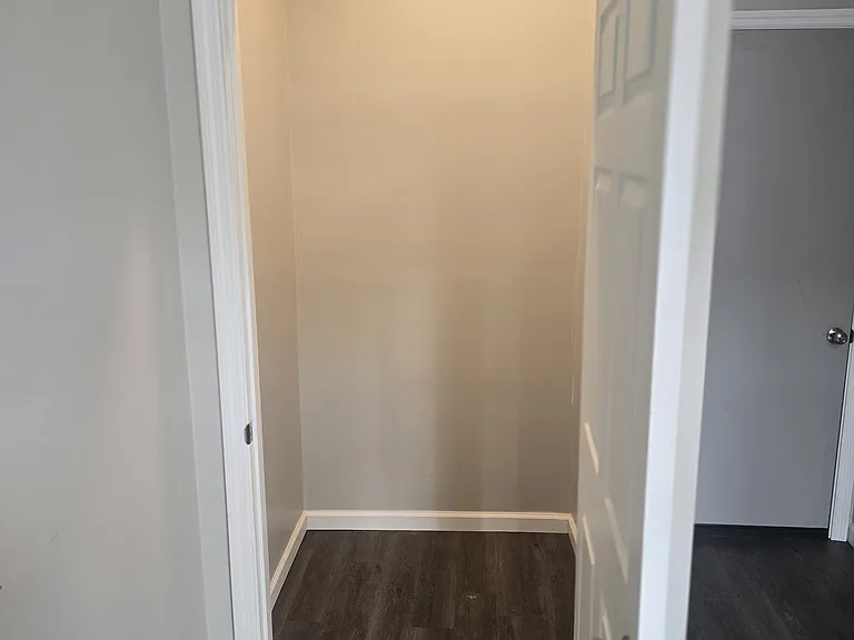 117 S Price St #B — Photo 8
