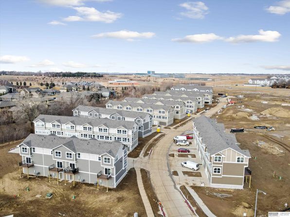 20871 T Ct, Elkhorn, NE 68022