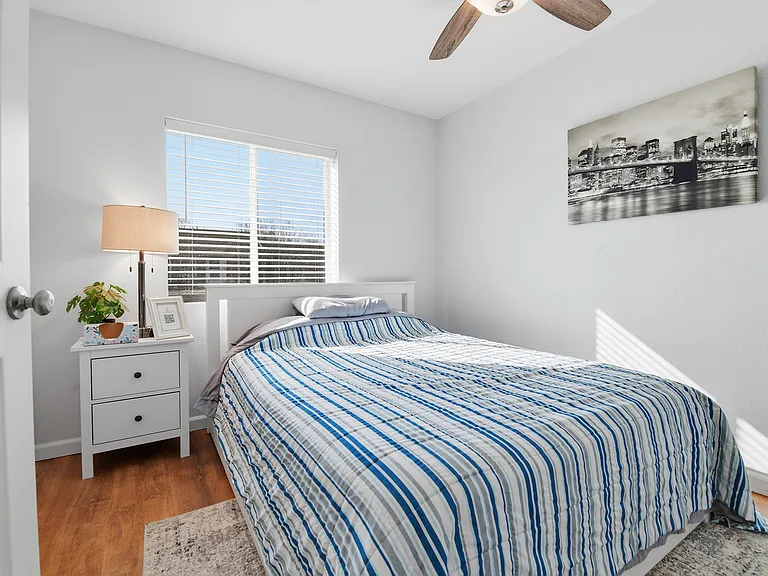 1706 Lake Shore Pl — Photo 26