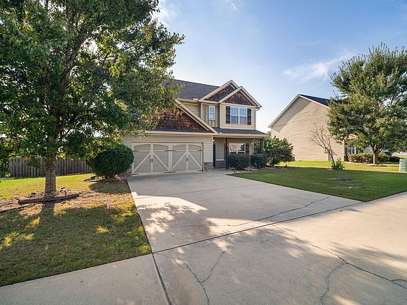 2nd image of 602 Rolling Acres Dr