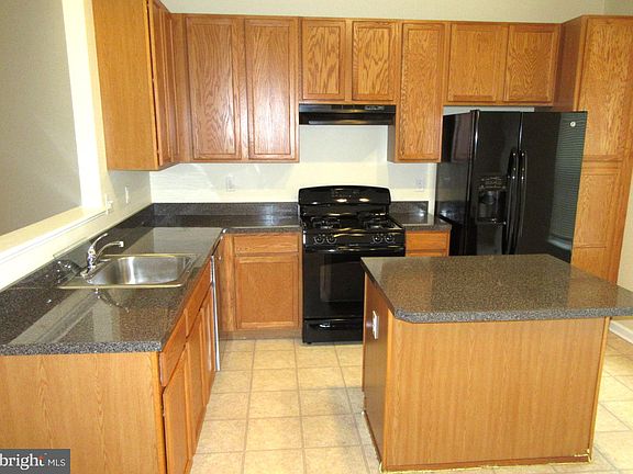 2nd image of 524 Jacobsen Dr