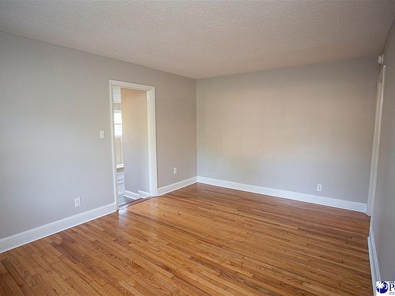 5th image of 212 Baskin Ave