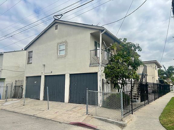 2nd image of 5307 Roseland St