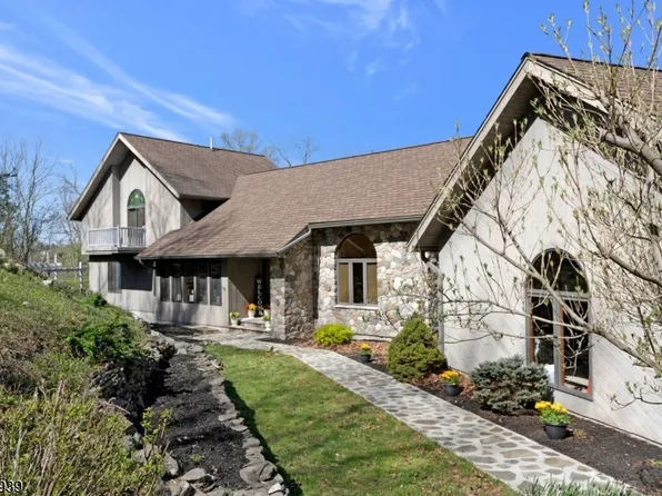 76 Mountain Spring Dr, Sparta Twp., NJ 07871