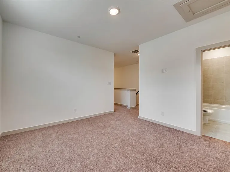 539 Cobblestone Ln — Photo 12