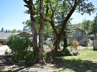 127 Holly St, Shady Cove, OR
