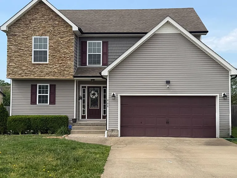 668 Wild Fox Ct — Photo 1