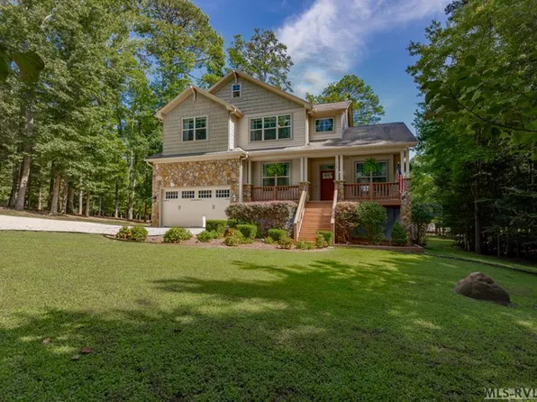 123 S Robinson Dr, Macon, NC 27551