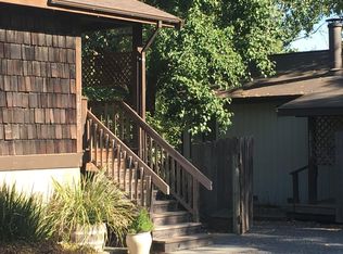 18129 Riverside Dr, Sonoma, CA 95476